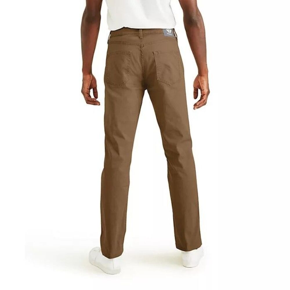 Dockers Mens 32x30 Khaki Straight Fit Jean Cut All Seasons Tech 5 Pockets NWT